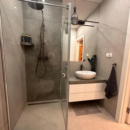 Trzy Wieze, Free Parking, Self Check-in, Katovice