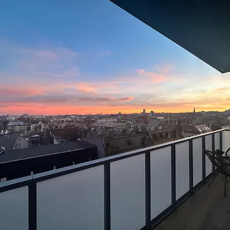 Trzy Wieze, Free Parking, Self Check-in, كاتوفيتسه