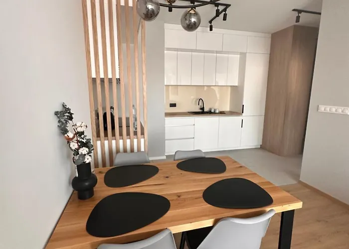 Trzy Wieże, Free Parking, Self Check-in, Apartament Katowice