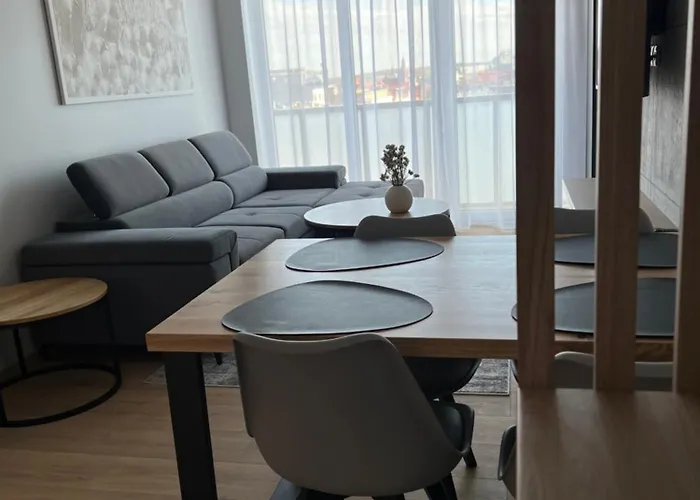 Apartment Trzy Wieze, Free Parking, Self Check-in, Katowice